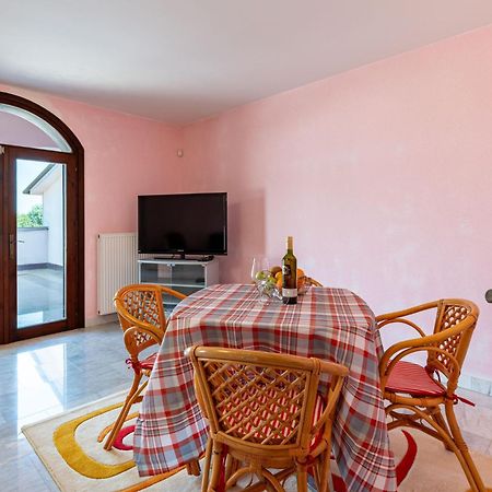 Villa Valentina Premantura Exteriör bild